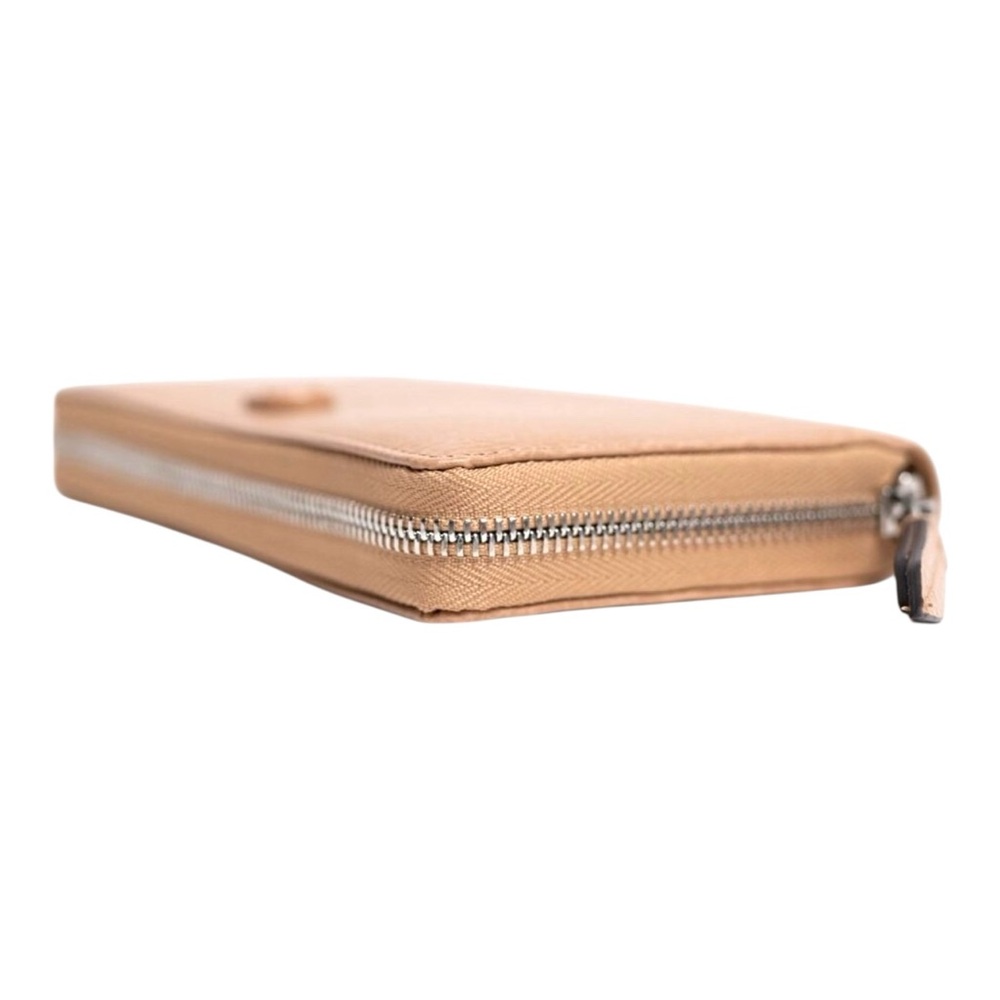 Like New Authentic Gucci GG Marmont Tan Pebbled Leather Zip-Around Wallet - Picture 8 of 12